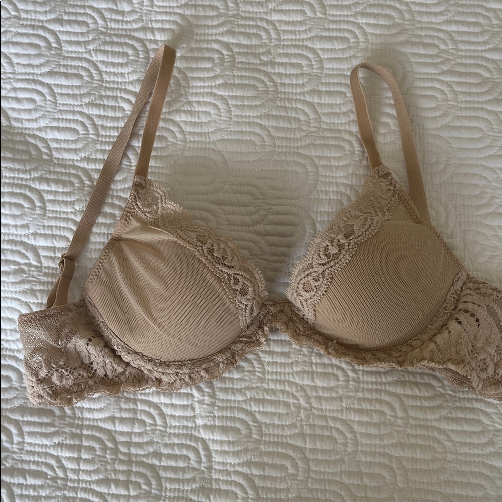 Natori Nude Feathers Contour Plunge Bra